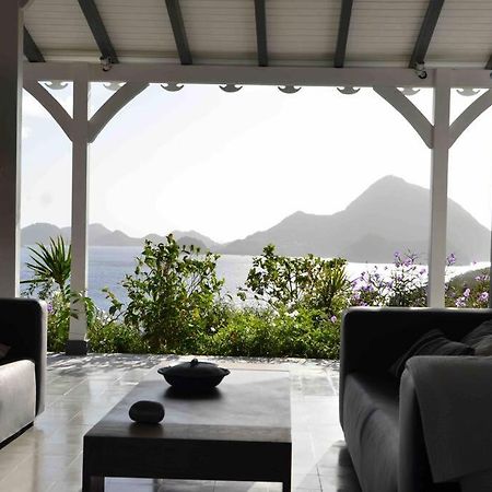 La Maison Bleue - Les Hauts De La Baie Terre-de-Bas エクステリア 写真